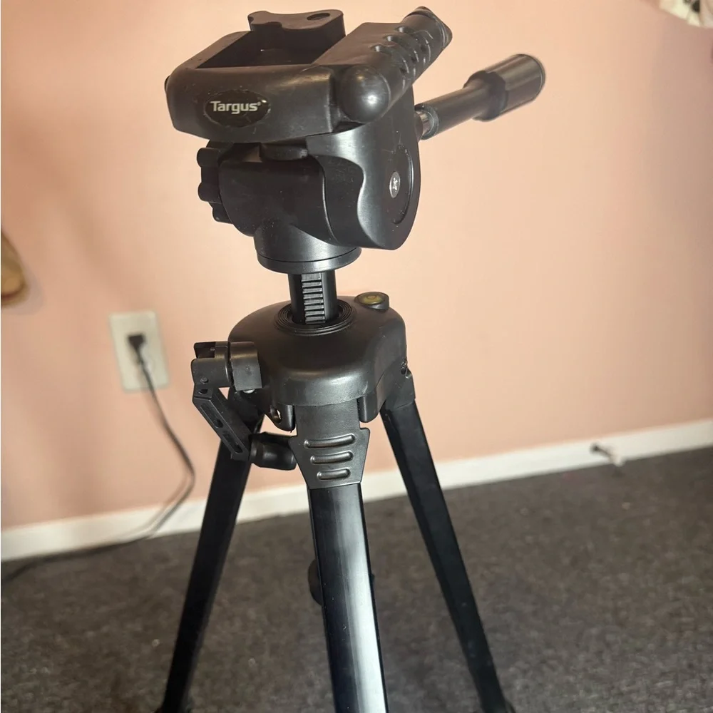 Targus Black Tripod for Cameras with Case